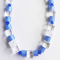 Colliers Blau